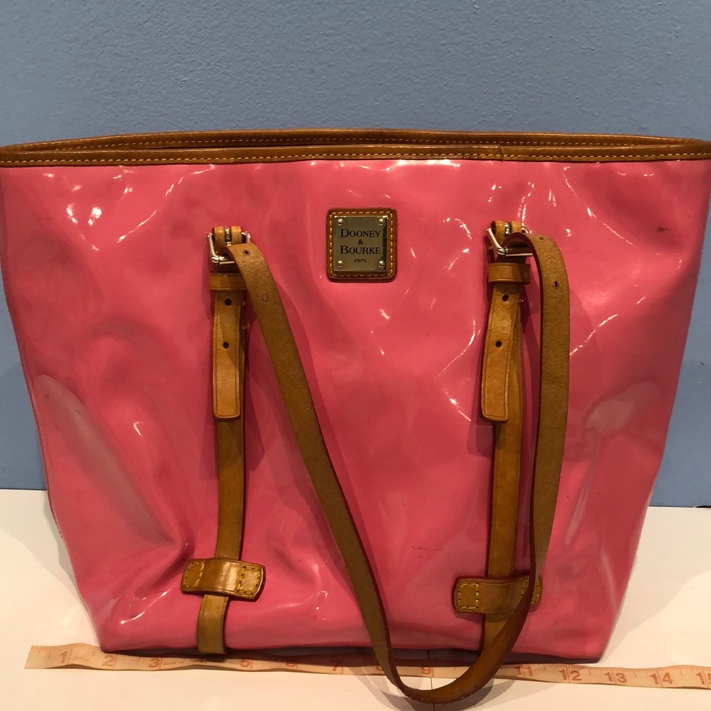 Dooney & Bourke